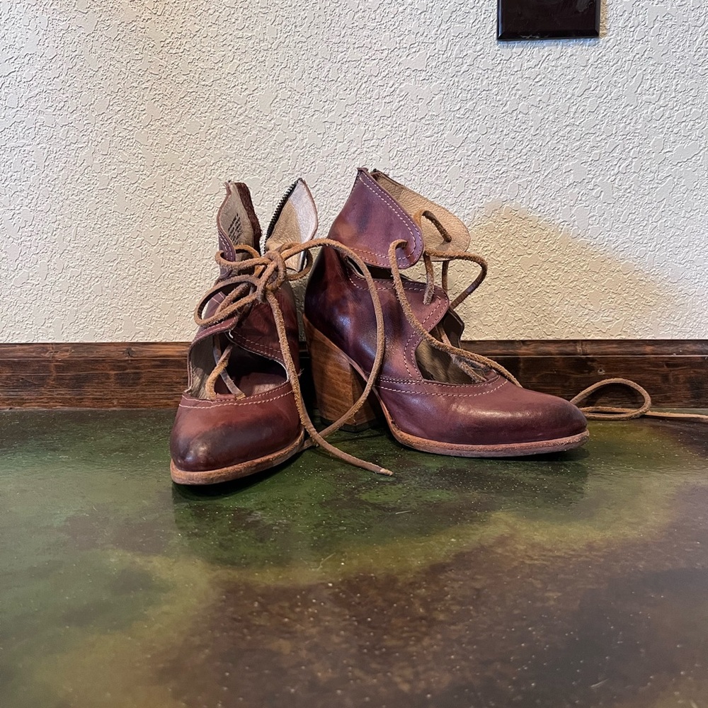 Wms 6| Freebird by Steven “Flame” Booties